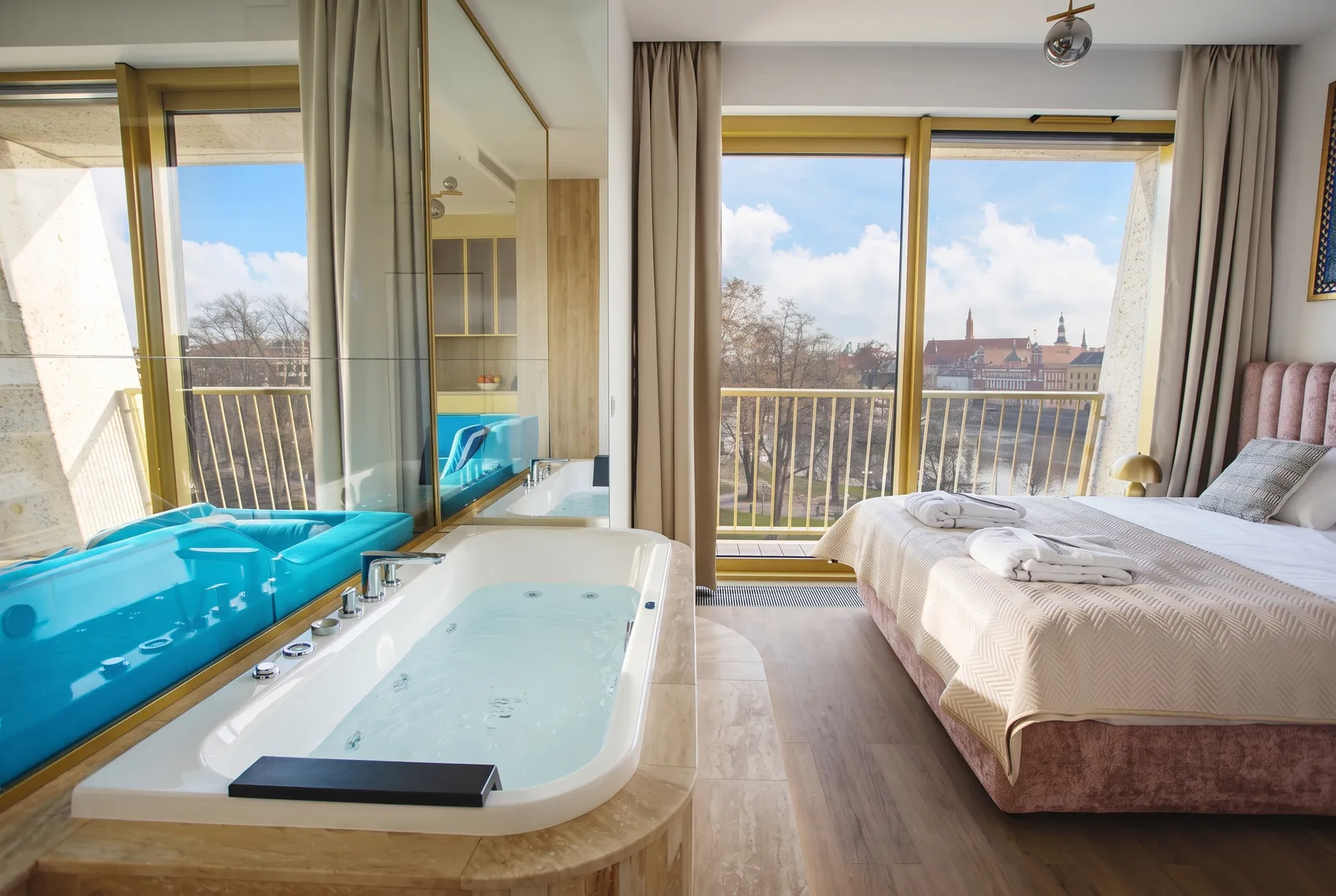 Suite con Jacuzzi - Boulevard Drobnera